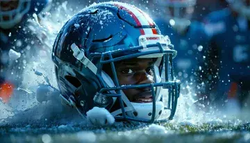 Emmitt Smith gives advice to NFL hopeful son who once admitted to feeling pressure of living up to family name